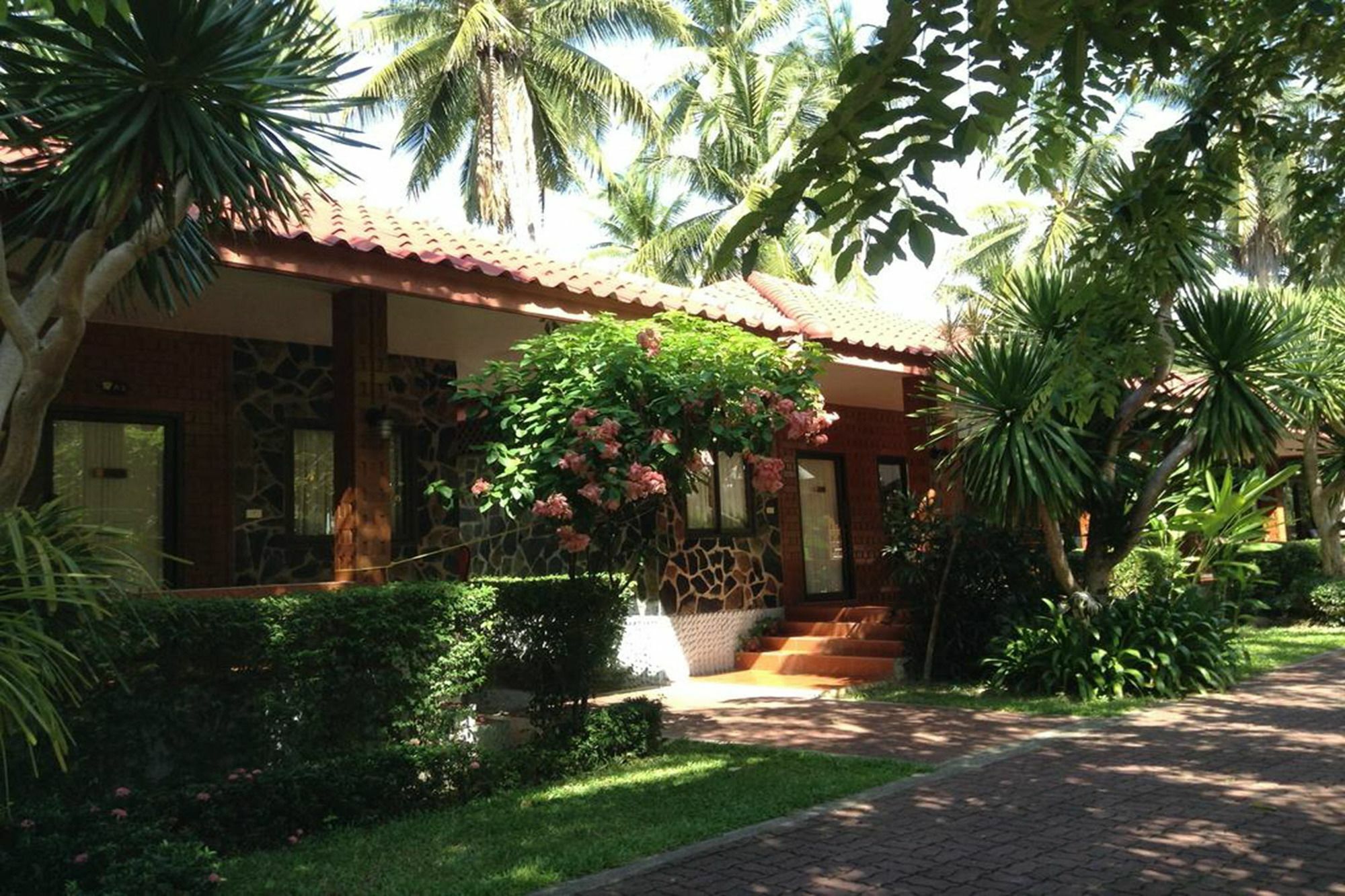 Ban Krut Resort Екстериор снимка